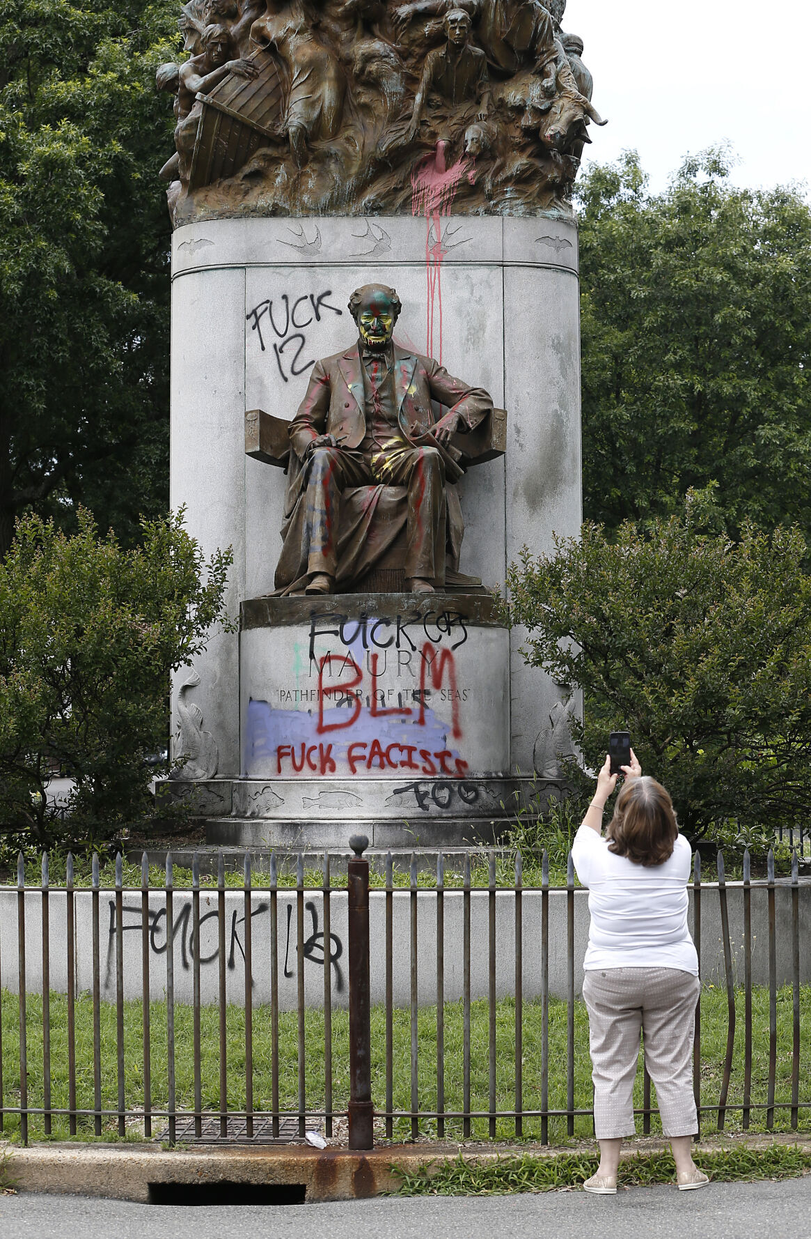 20200626_MET_PROTEST_AWE11